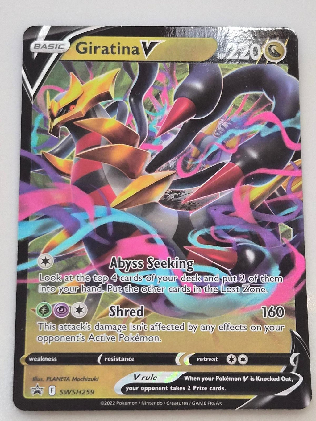 Giratina V SWSH259 Holo Sword & Shield Promo NM/M