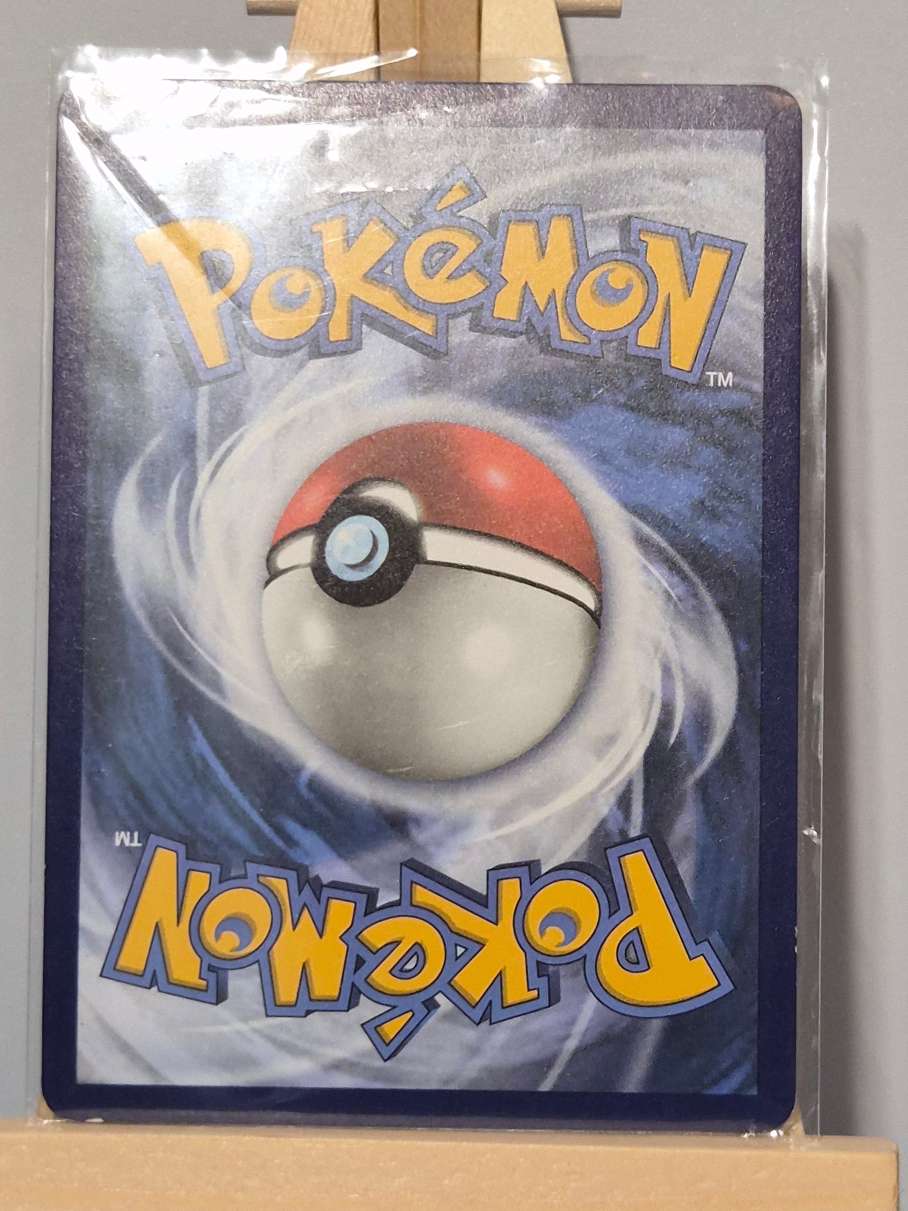 Surfing Pikachu V 008/025 Holo Celebrations NM/M