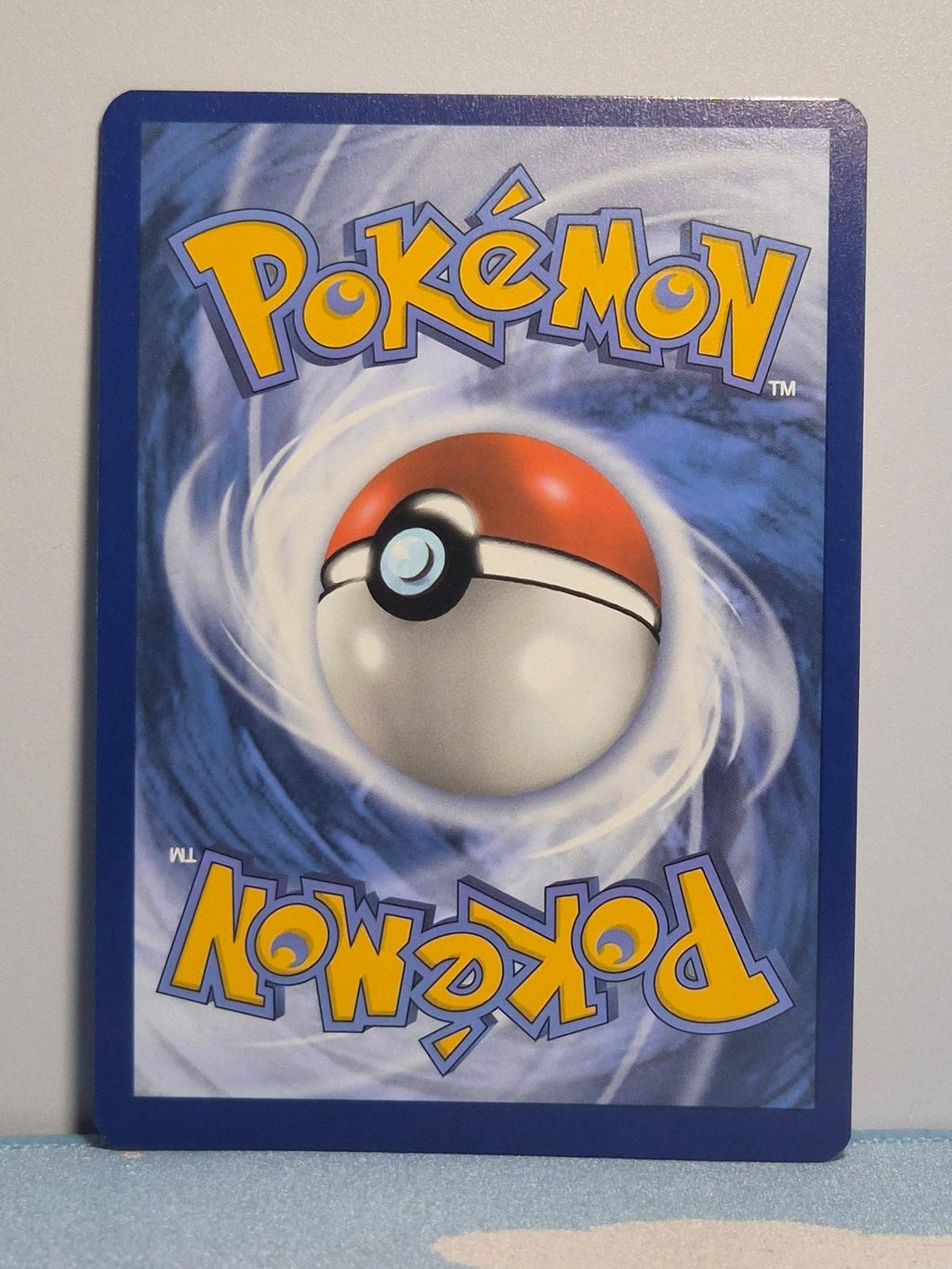 Scraggy 138/086 Holo White Flare NM/M