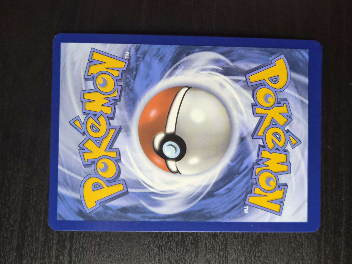 Scraggy 138/086 Holo White Flare NM/M